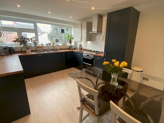 3 Bedroom Terraced House To Rent In Willes Road, Leamington Spa, CV31