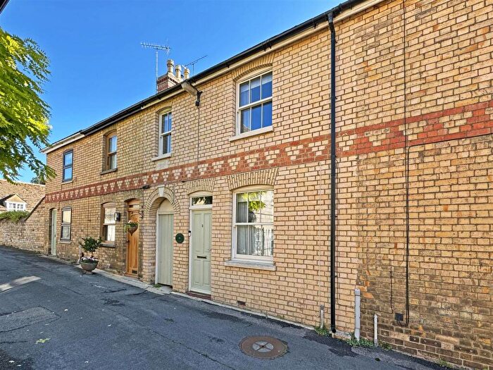 3 Bedroom Terraced House To Rent In St. Georges Terrace, Stamford, Lincolnshire, PE9