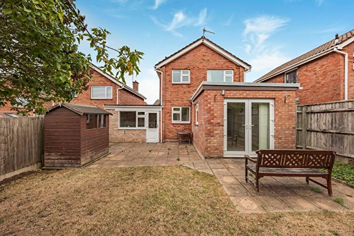 3 Bedroom Link Detached House For Sale In Charnwood Road, Bristol, BS14
