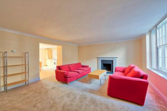3 Bedroom Flat To Rent In Old Town, London, SW4