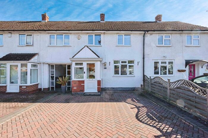 3 Bedroom Terraced House For Sale In East Meadway, Birmingham, B33