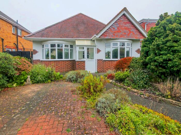 2 Bedroom Detached Bungalow To Rent In Castle Lane West, Bournemouth, Dorset, BH8