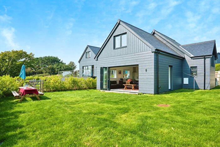 4 Bedroom Detached House To Rent In Long Lane, Newport, PO30