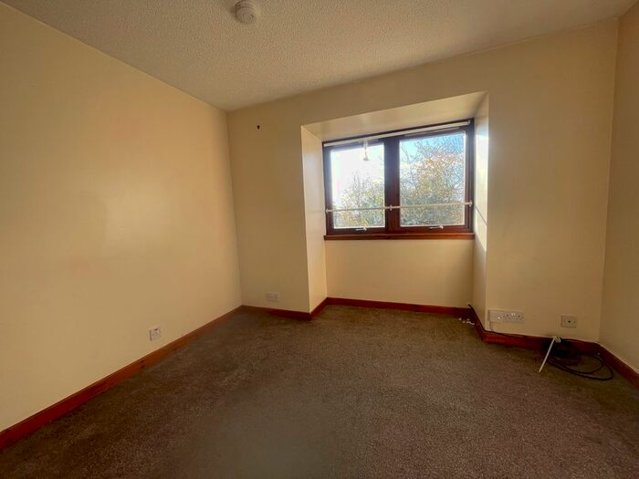 1 Bedroom Flat To Rent In Red Admiral Court, Whitfield, Dundee, DD4