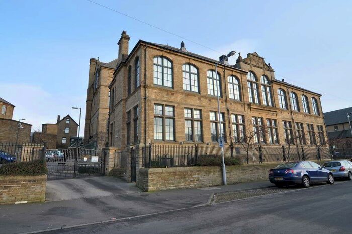 2 Bedroom Flat To Rent In Byron Studios, Byron Studios, Bradford, BD3