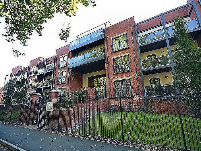 1 Bedroom Apartment To Rent In West Court, Highmarsh Crescent, Manchester, M20