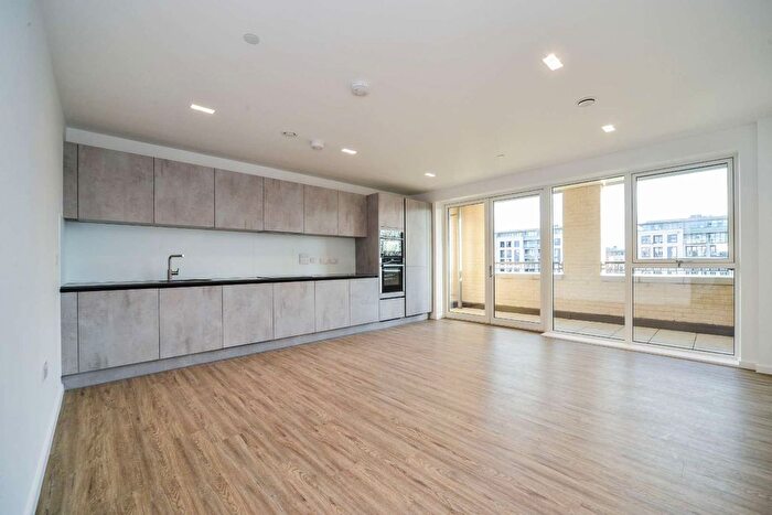 2 Bedroom Flat To Rent In Wheatstone Gardens, Ladbroke Grove, London, W10