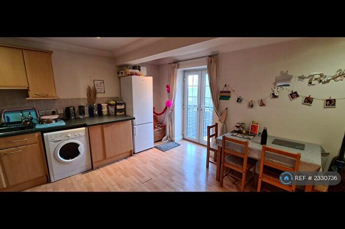 1 Bedroom Flat To Rent In Emporium Court, Swindon, SN1