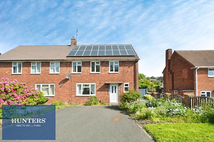 3 Bedroom Semi-Detached House For Sale In Salisbury Avenue, Newbold, Chesterfield, S41