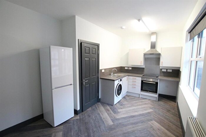 1 Bedroom Flat To Rent In Hazelwood Road, Northampton, NN1