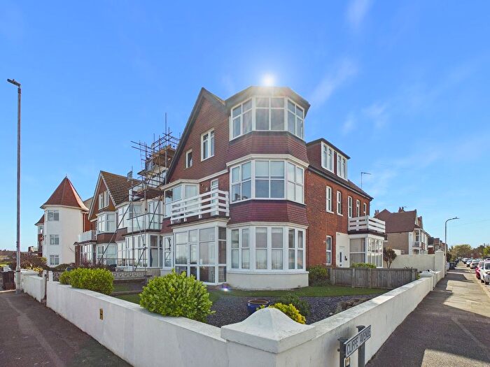 2 Bedroom Flat For Sale In Royal Esplanade, Margate, CT9