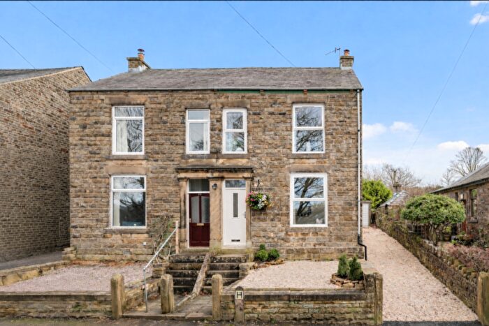 2 Bedroom Semi Detached House For Sale In Marsh Lane, New Mills, High Peak, SK22