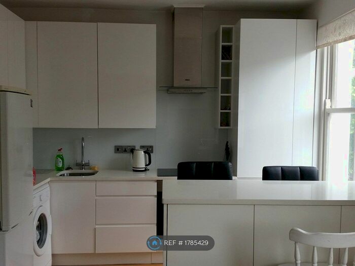 2 Bedroom Flat To Rent In Chippenham Road, London, W9