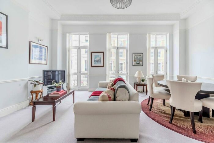 2 Bedroom Flat For Sale In Manson Place, South Kensington, London, SW7