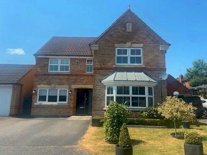 4 Bedroom Detached House To Rent In Whimbrel Close, Coton Park, Rugby, CV23
