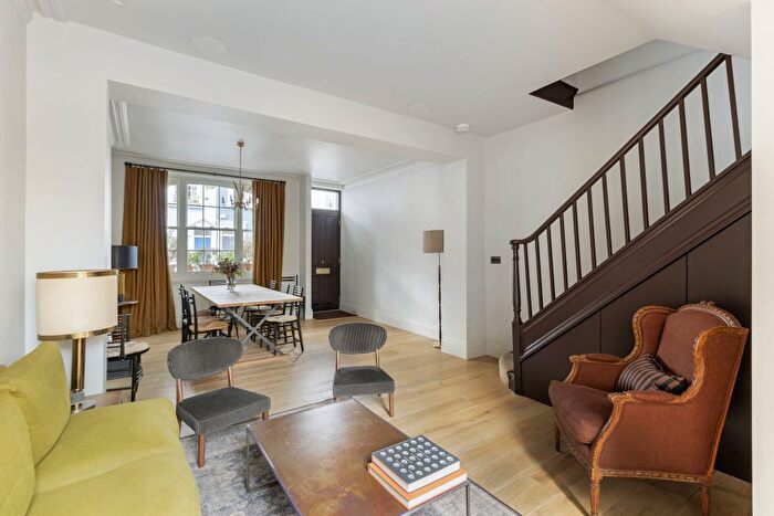 3 Bedroom Terraced House To Rent In Jameson Street, London, W8