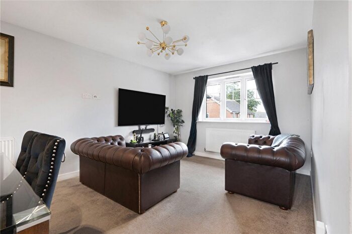 2 Bedroom Maisonette For Sale In Chenneston Close, Sunbury-On-Thames, Surrey, TW16