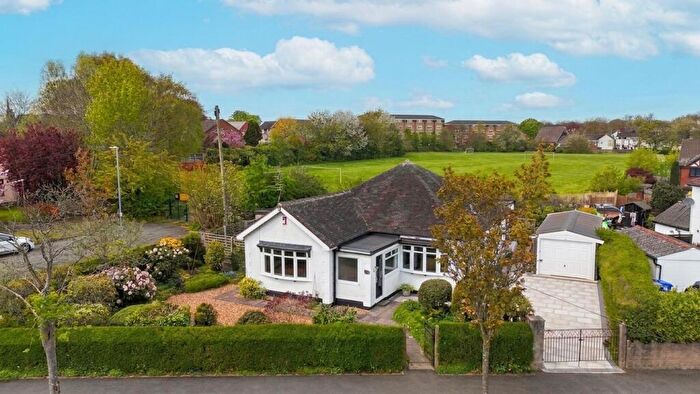 3 Bedroom Detached House For Sale In Palmers Green, Stoke-On-Trent, ST4