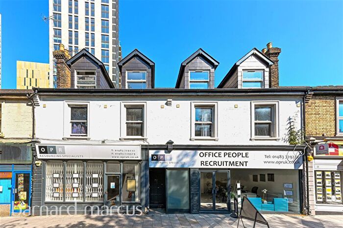 Apartment To Rent In High Street, Woking, GU21