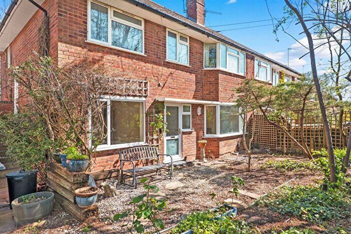 2 Bedroom Maisonette For Sale In West Green Drive, Stratford-Upon-Avon, CV37