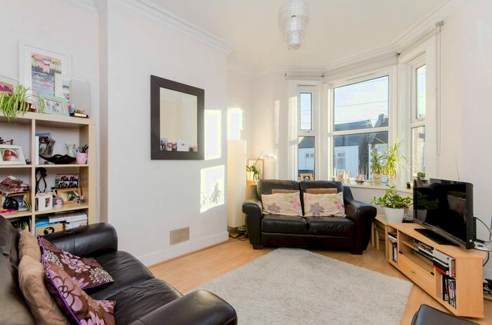2 Bedroom Maisonette To Rent In South Park Road, Wimbledon, London, SW19