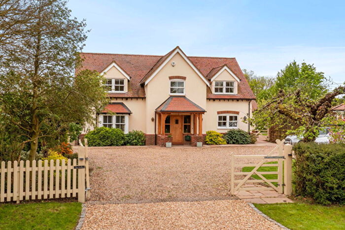 5 Bedroom Detached House For Sale In The Hollies, Ardeley, SG2