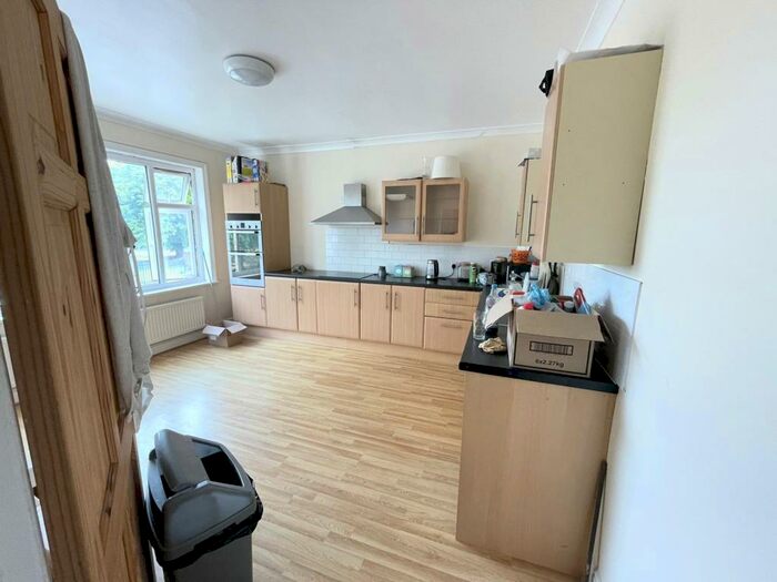 2 Bedroom Maisonette To Rent In Abbey Road, Bourne, PE10