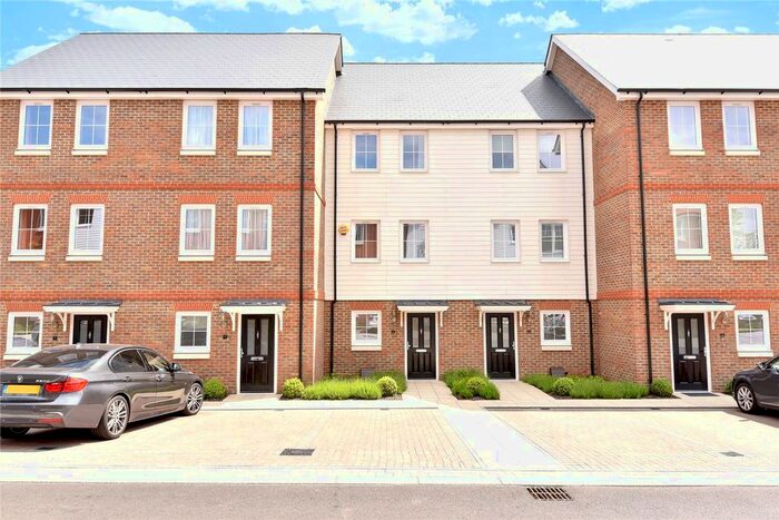 3 Bedroom Terraced House To Rent In Mere Road, Dunton Green, Sevenoaks, Kent, TN14