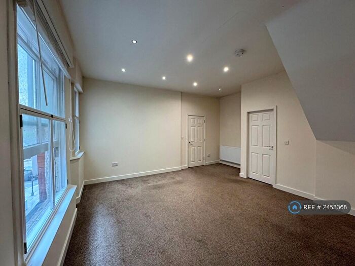 2 Bedroom Flat To Rent In Scarisbrick Avenue, Southport, PR8