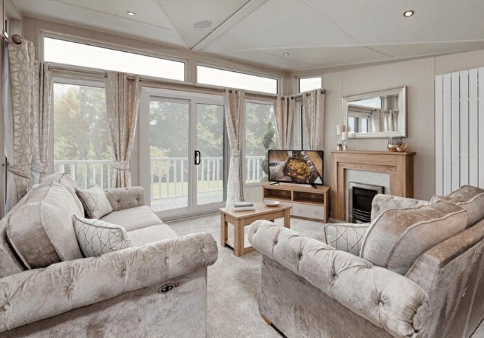 3 Bedroom Caravan For Sale In Ilfracombe, Devon, EX34