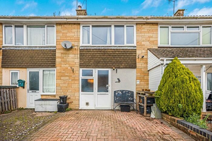 3 Bedroom Terraced House For Sale In Aldsworth Close, Fairford, Gloucestershire, GL7