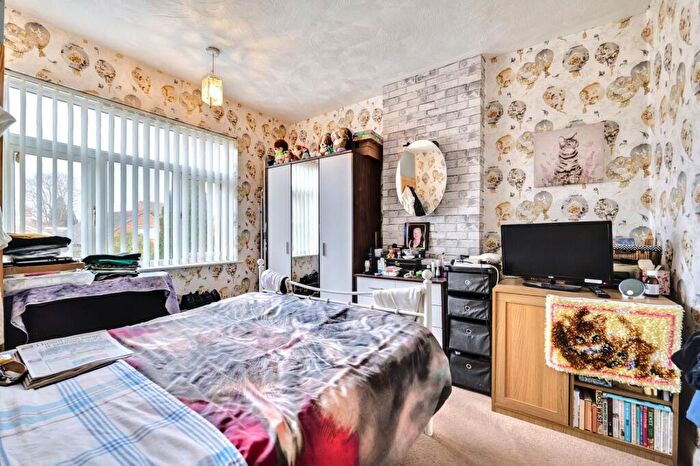 3 Bedroom Terraced House For Sale In The Scotchill, Coventry, CV6