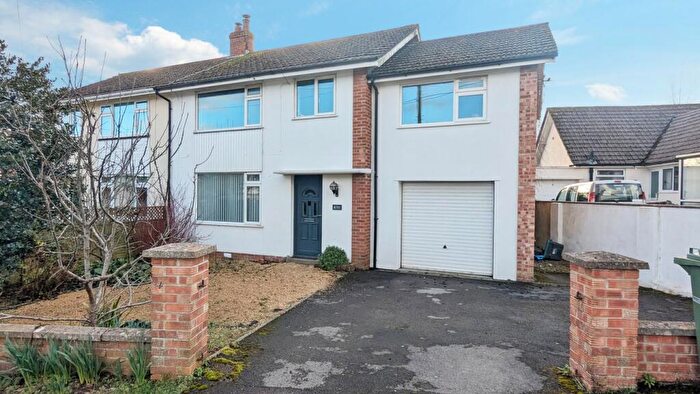 4 Bedroom Semi-Detached House For Sale In Hooper Avenue, Wells, BA5