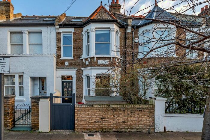 4 Bedroom Property To Rent In Kingswood Road, London, W4
