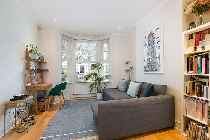 3 Bedroom Terraced House To Rent In Bridgman Road, London, W4