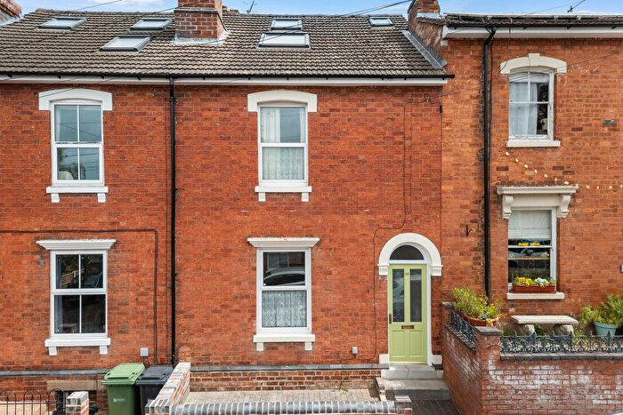 3 Bedroom Terraced House For Sale In Cole Hill, Worcester., WR5