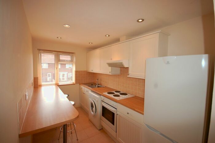 1 Bedroom Flat To Rent In Tern Close, Reading, Berkshire RG30