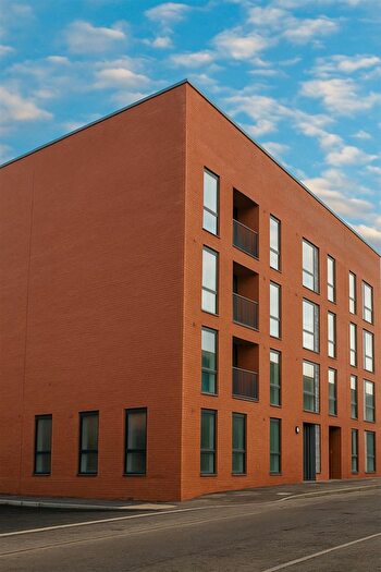 3 Bedroom Flat To Rent In Wise Terrace, Leamington Spa, CV31