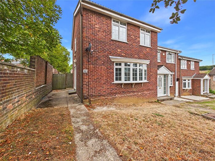 3 Bedroom End Of Terrace House For Sale In Avon Way, Colchester, Essex, CO4