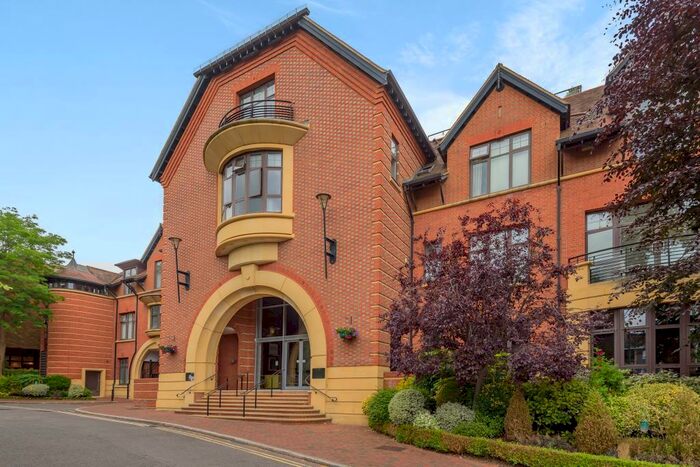 1 Bedroom Apartment To Rent In Station Road, Henley On Thames, RG9