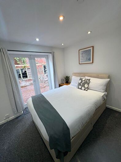 Studio To Rent In Temple Bar, Willenhall, WV13