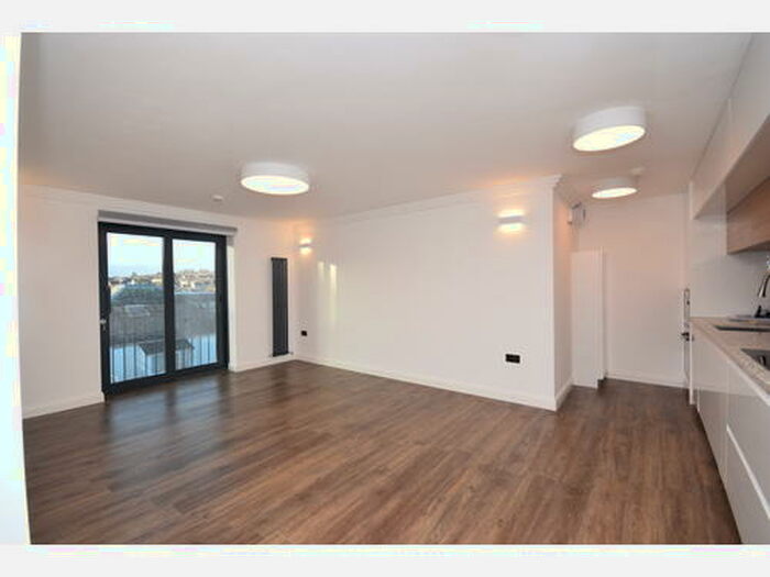 1 Bedroom Flat To Rent In Jeanfield Road, Perth, PH1