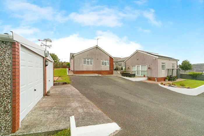 3 Bedroom Bungalow For Sale In Penysarn, Anglesey, Sir Ynys Mon, LL69