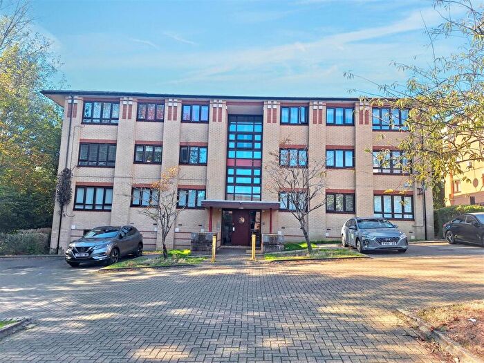 2 Bedroom Apartment For Sale In Albion Place, Campbell Park, Milton Keynes, MK9