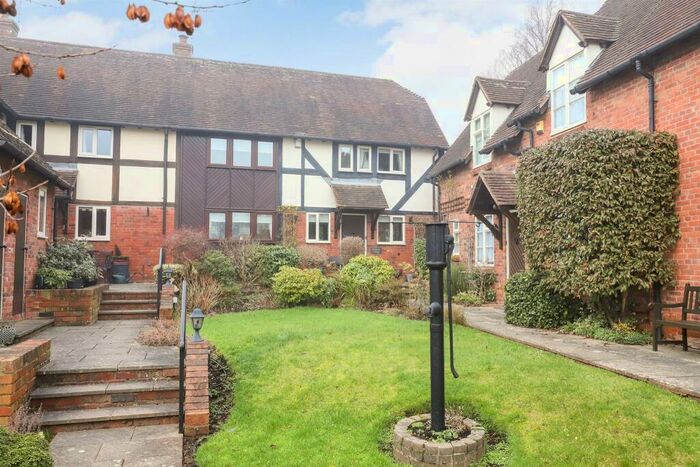 2 Bedroom Cottage For Sale In Churchill Lane, Churchill, Kidderminster, DY10