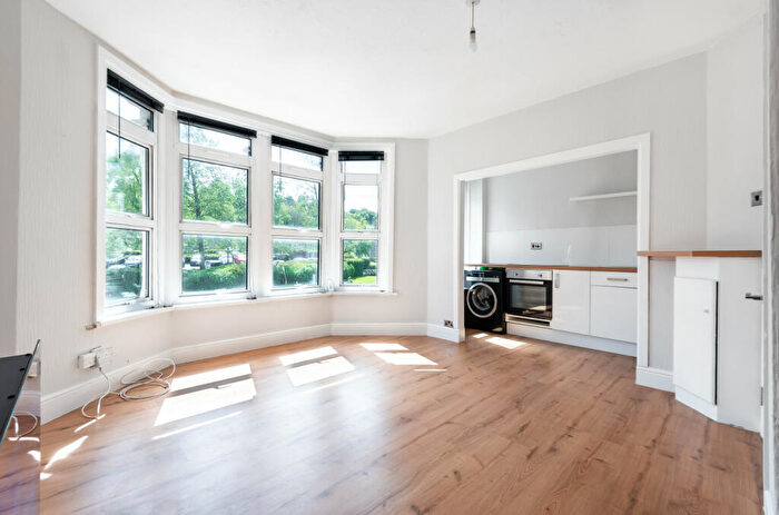 1 Bedroom Apartment To Rent In Bath Road, Arnos Vale, BS4