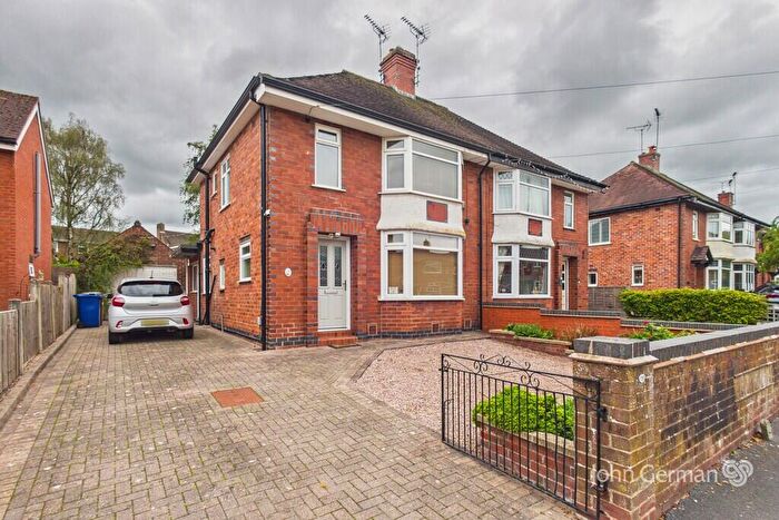 3 Bedroom Semi-Detached House For Sale In Byrds Lane, Uttoxeter, ST14