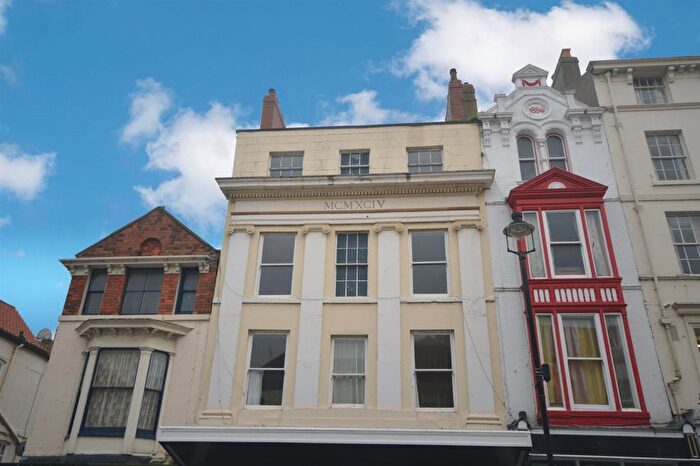 2 Bedroom Flat To Rent In Newborough, Scarborough, YO11