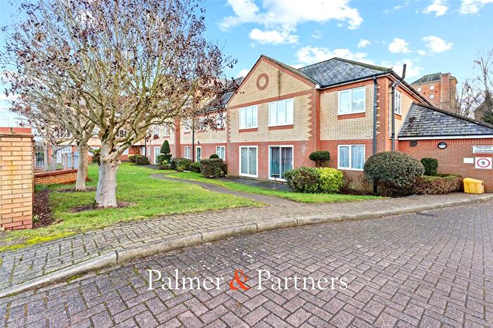 1 Bedroom Apartment For Sale In Exeter Drive, Colchester, Essex, CO1