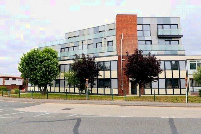 1 Bedroom Apartment To Rent In Crownage House, Radford Way, Billericay, Essex, CM12